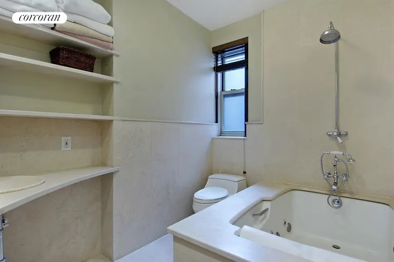 New York City Real Estate | View 210 West 19th Street, 5A | Bathroom | View 4