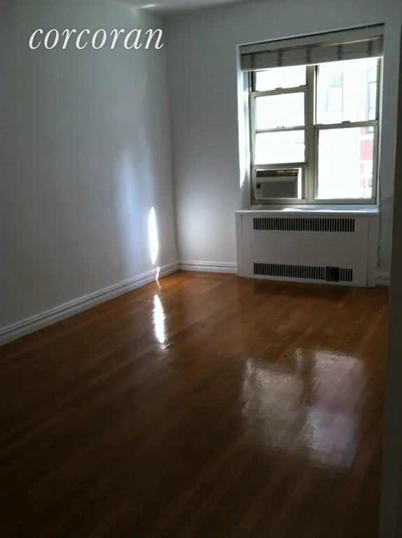 New York City Real Estate | View 210 West 19th Street, 5B | room 1 | View 2