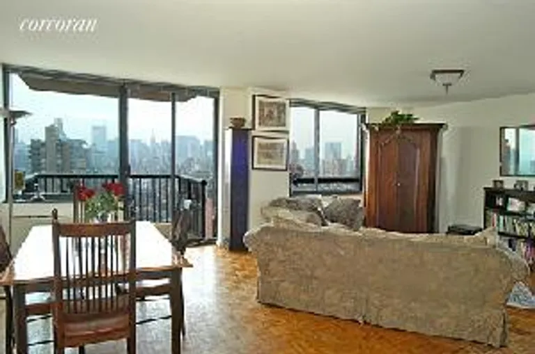 New York City Real Estate | View 171 East 84th Street, 29E | room 2 | View 3