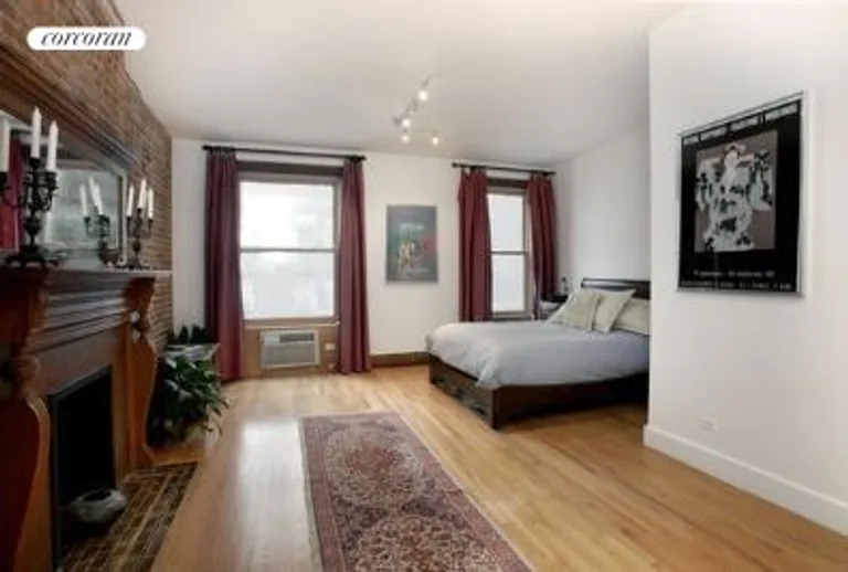 New York City Real Estate | View 35 West 71st Street, 2 | room 3 | View 4