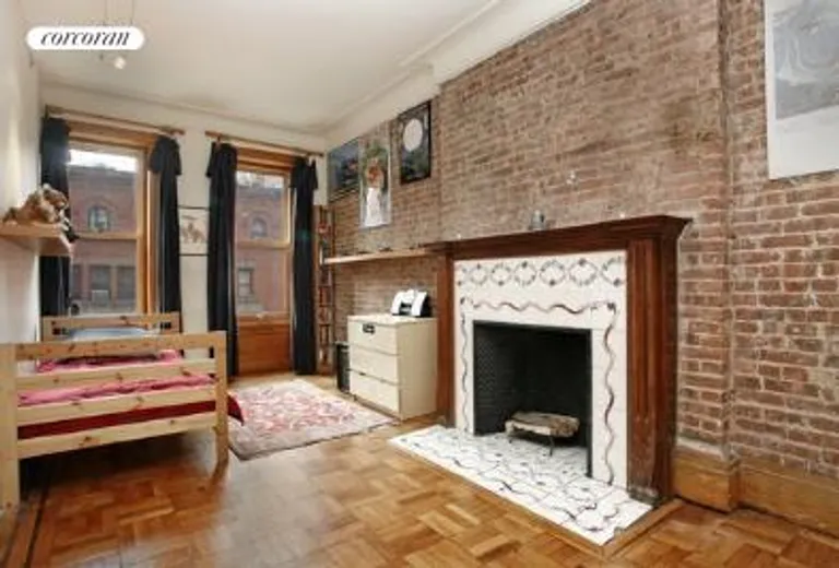 New York City Real Estate | View 35 West 71st Street, 2 | room 5 | View 6
