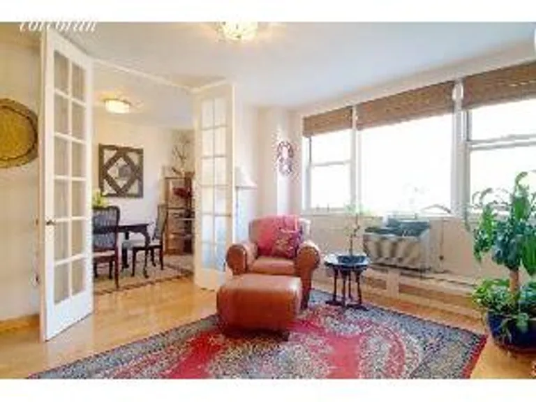 New York City Real Estate | View 215 East 80th Street, 6H | room 1 | View 2