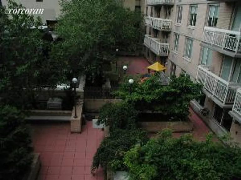New York City Real Estate | View 170 East 87th Street, W6H | room 2 | View 3
