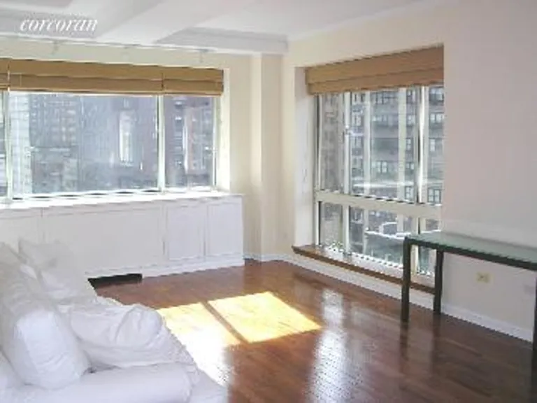 New York City Real Estate | View 201 East 80th Street, 7G | room 1 | View 2