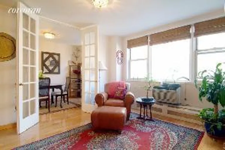 New York City Real Estate | View 215 East 80th Street, 6H | room 1 | View 2