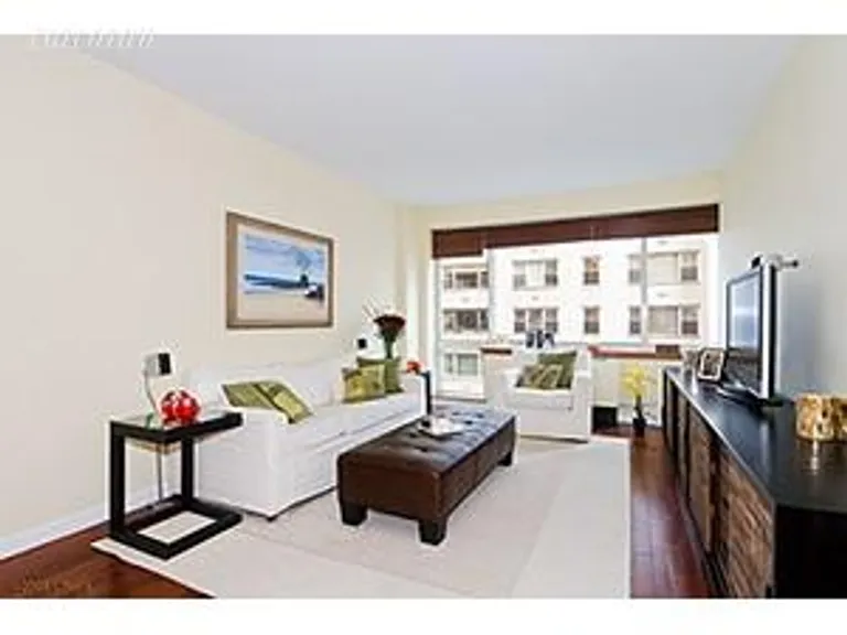 New York City Real Estate | View 201 East 80th Street, 3F | 1 Bed, 1 Bath | View 1