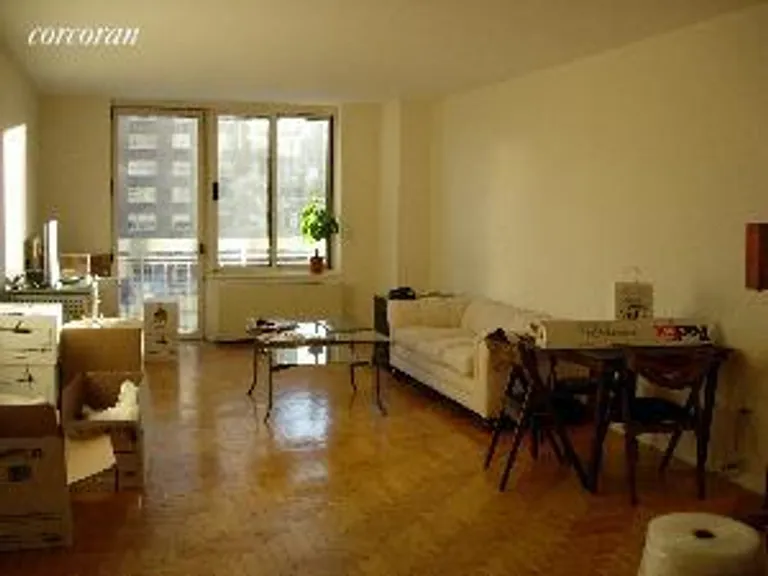 New York City Real Estate | View 170 East 87th Street, W6H | 2 Beds, 2 Baths | View 1