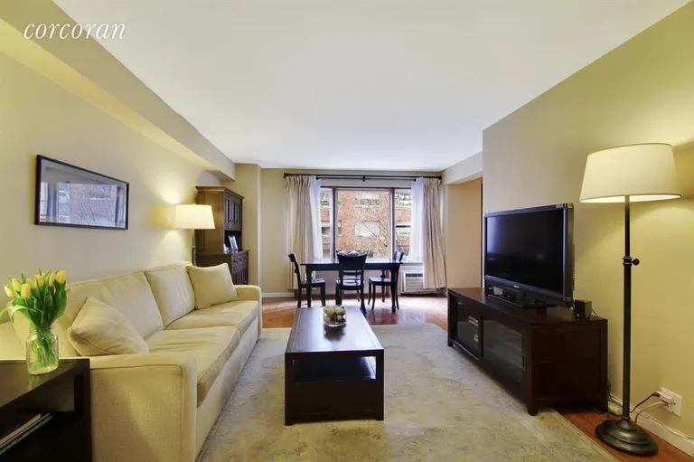 New York City Real Estate | View 515 East 85th Street, 4D | Living Room | View 2