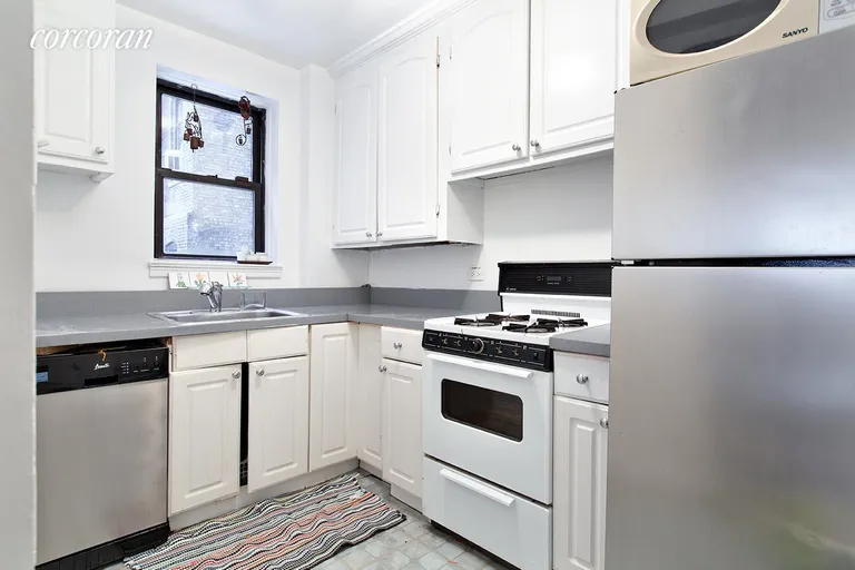 New York City Real Estate | View 160 West 85th Street, 1B | room 4 | View 5