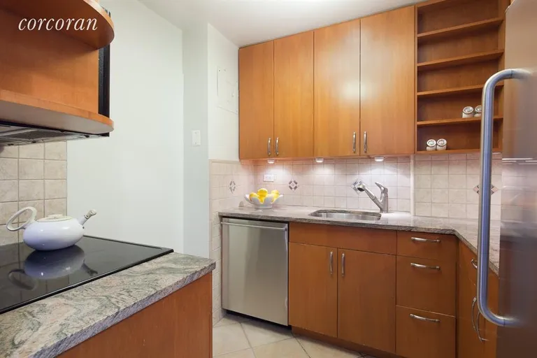 New York City Real Estate | View 345 East 86th Street, 15D | Kitchen | View 2