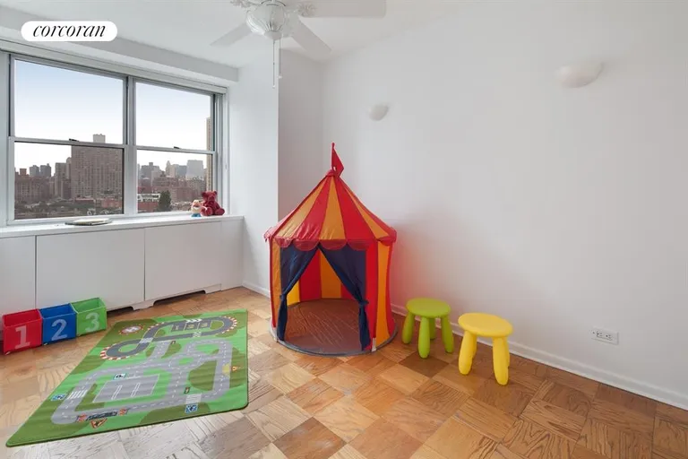 New York City Real Estate | View 345 East 86th Street, 15D | Bedroom | View 4