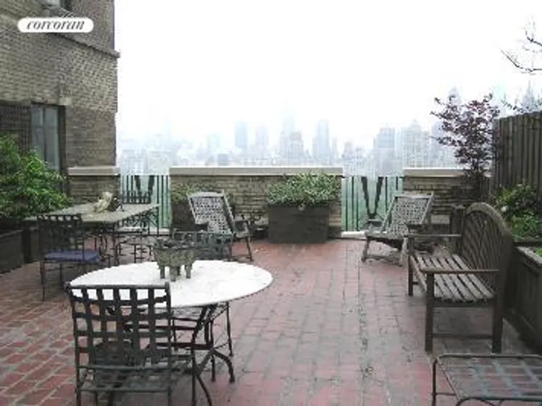 New York City Real Estate | View 25 Central Park West, 21O | room 3 | View 4