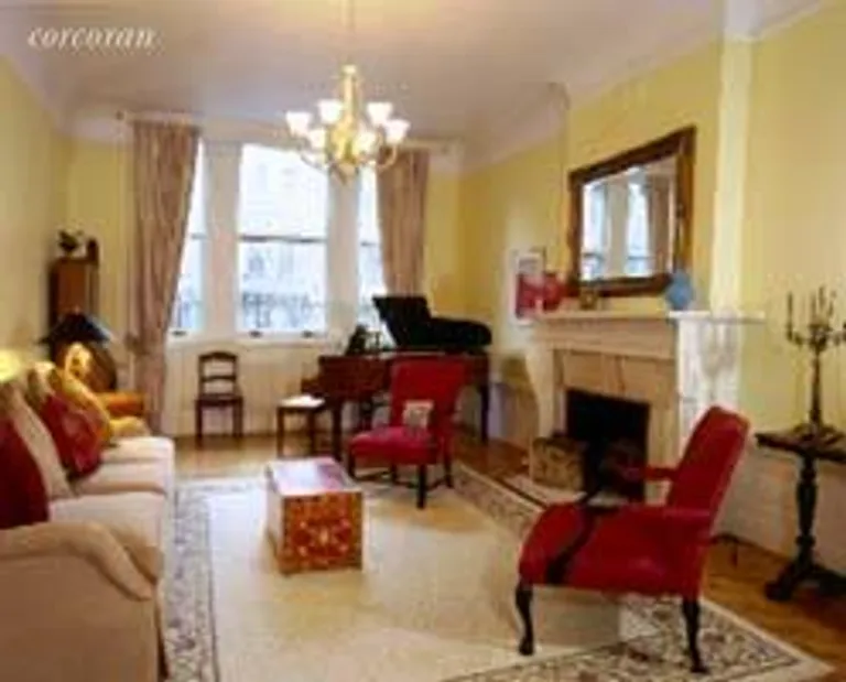 New York City Real Estate | View 333 West 71st Street | room 2 | View 3