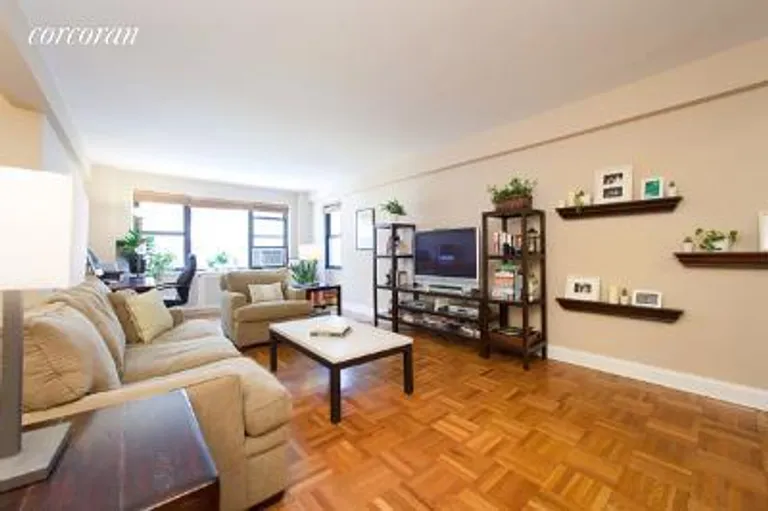 New York City Real Estate | View 425 East 79th Street, 9C | 1 Bed, 1 Bath | View 1