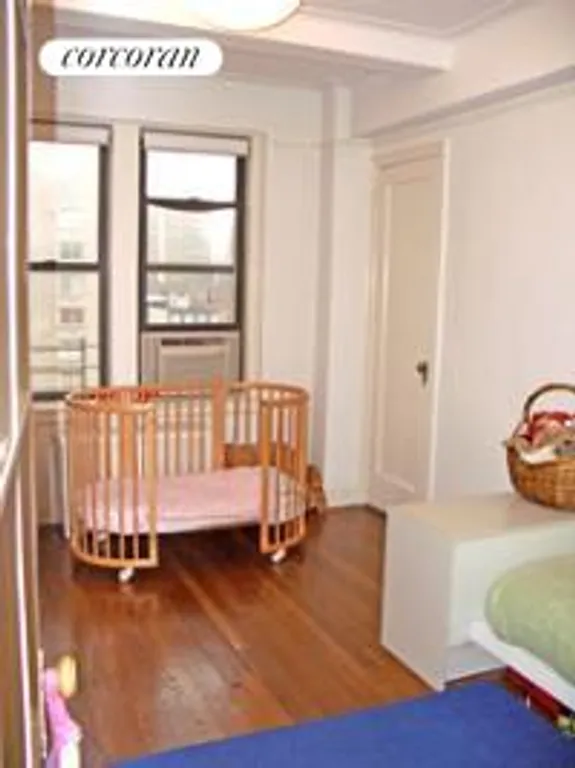 New York City Real Estate | View 425 East 86th Street, 9F | room 3 | View 4