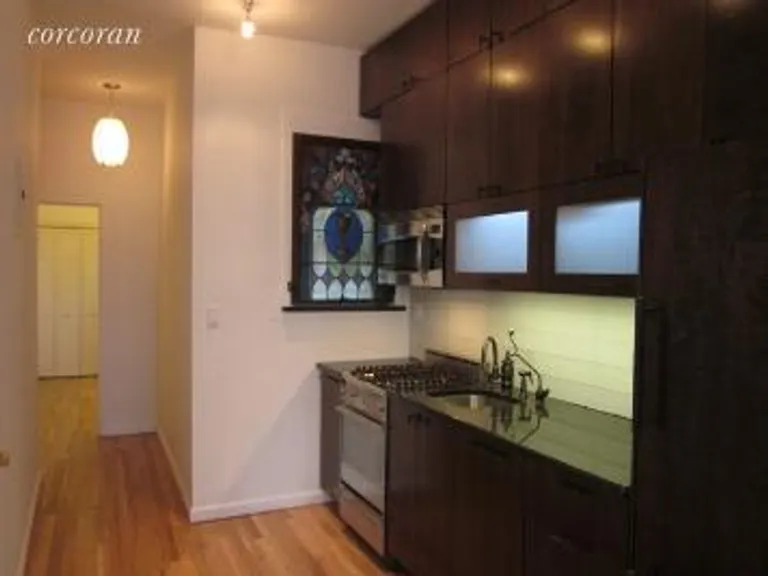 New York City Real Estate | View 444 East 87th Street, 5A | room 2 | View 3