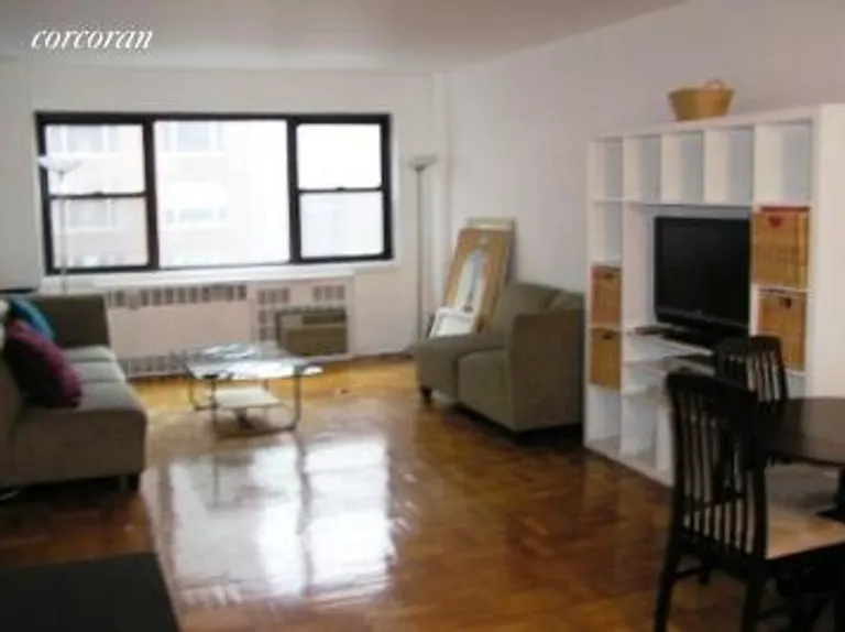 New York City Real Estate | View 305 East 72Nd Street, 11D | room 1 | View 2