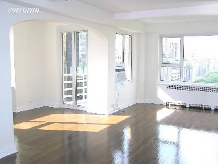 New York City Real Estate | View 240 Central Park South, 18I | 2 Beds, 2 Baths | View 1