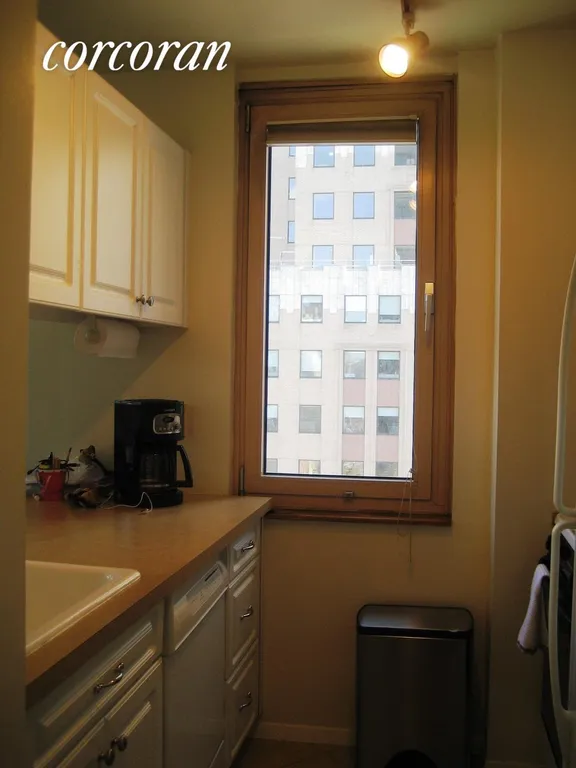 New York City Real Estate | View 350 West 50th Street, 18I | room 2 | View 3