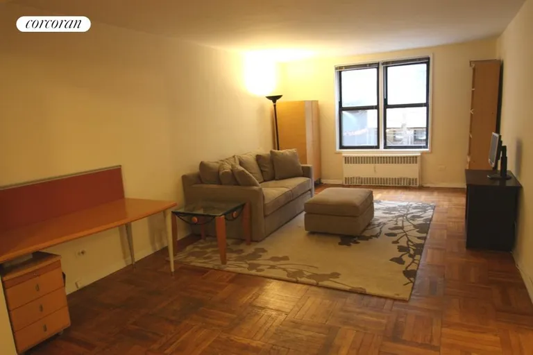 New York City Real Estate | View 330 East 80th Street, 2H | room 4 | View 5