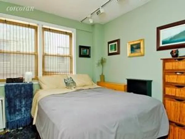 New York City Real Estate | View 77 East 12th Street, 16B | room 1 | View 2