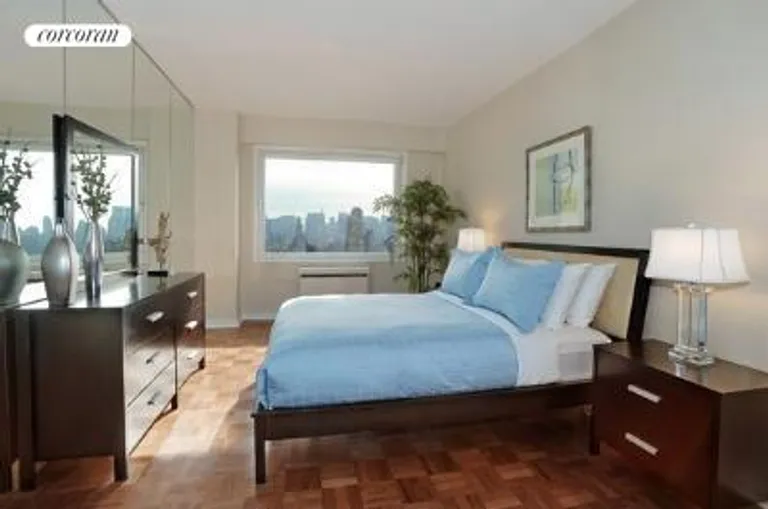 New York City Real Estate | View 45 East 89th Street, 28A | room 3 | View 4