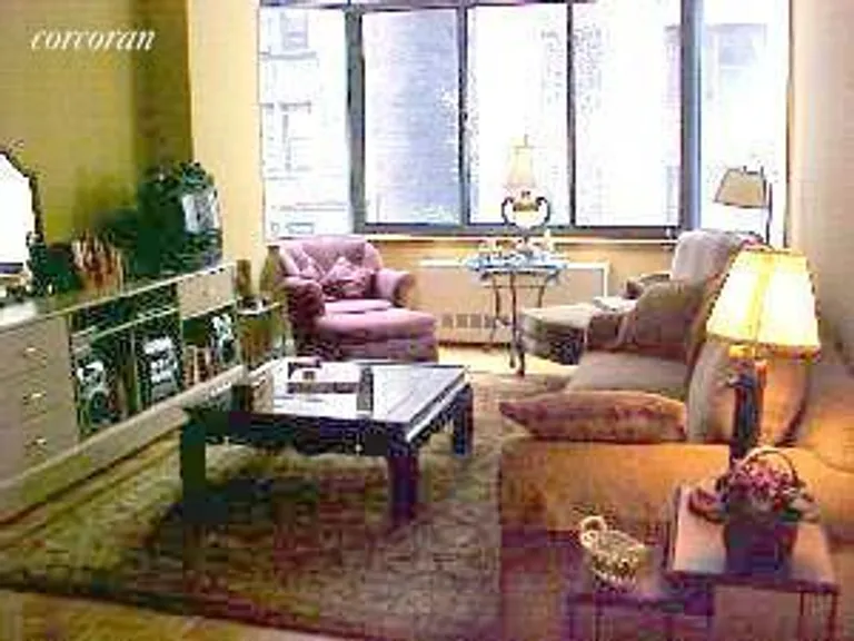 New York City Real Estate | View 250 West 89th Street, 2D | 1 Bed, 2 Baths | View 1