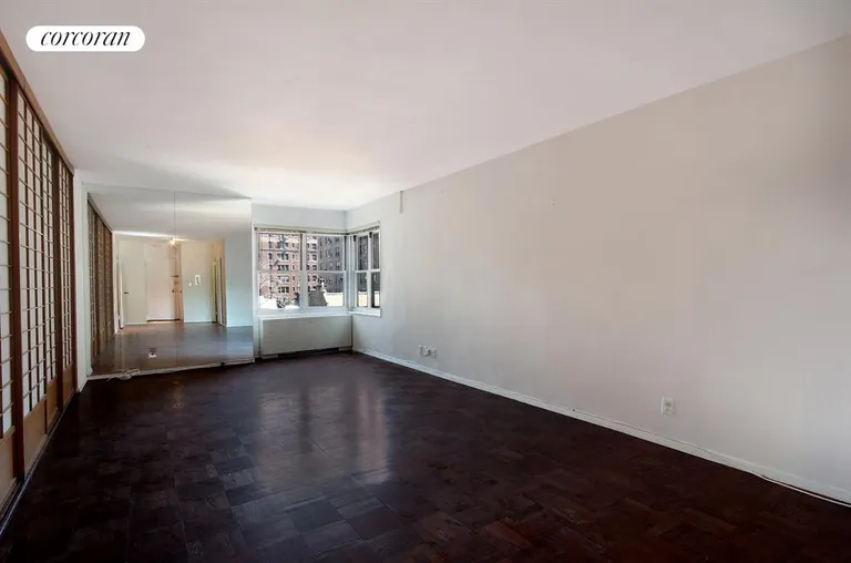 New York City Real Estate | View 20 East 9th Street, 9W | Living Room | View 10