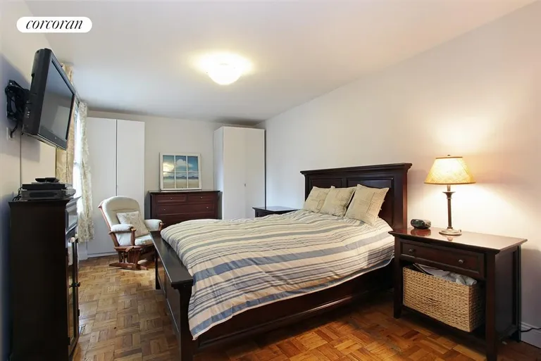 New York City Real Estate | View 30 East 9th Street, 2MM | Spacious Master Bedroom | View 5