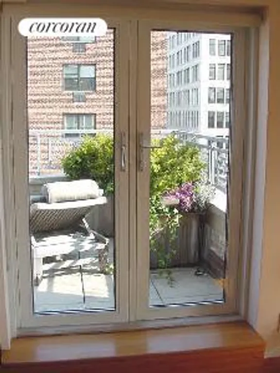 New York City Real Estate | View 55 East 9th Street, 12C | room 7 | View 8