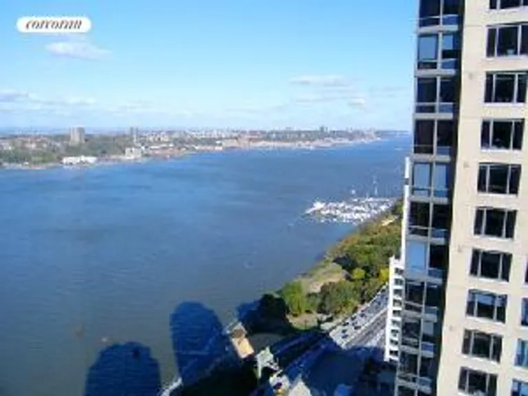 New York City Real Estate | View 200 Riverside Boulevard, 42C | room 4 | View 5