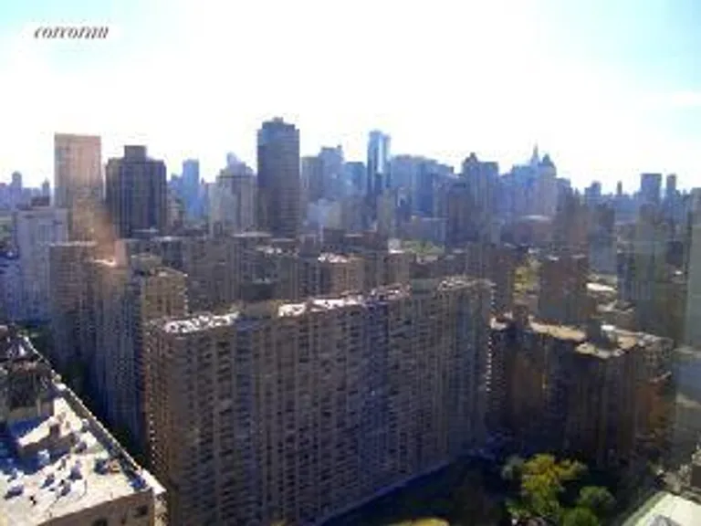 New York City Real Estate | View 200 Riverside Boulevard, 42C | room 5 | View 6