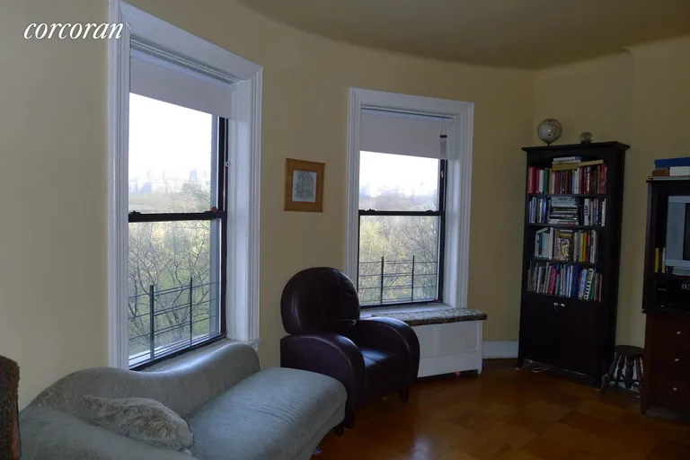 New York City Real Estate | View 418 Central Park West, 67 | 2 Beds, 1 Bath | View 1