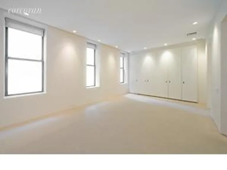 New York City Real Estate | View 345 West Broadway, 2 FL | room 2 | View 3