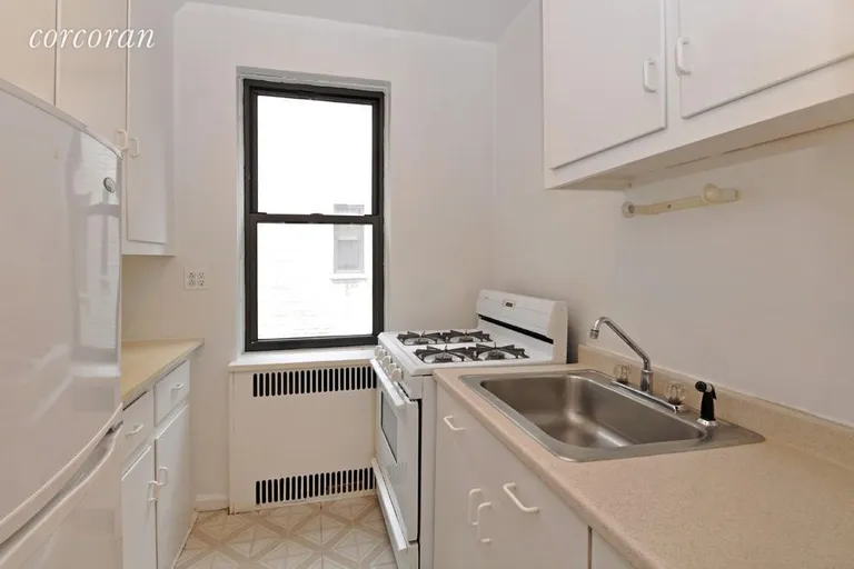 New York City Real Estate | View 303 East 37th Street, 5N | Spacious Kitchen with Dishwasher and Gas Stove! | View 3
