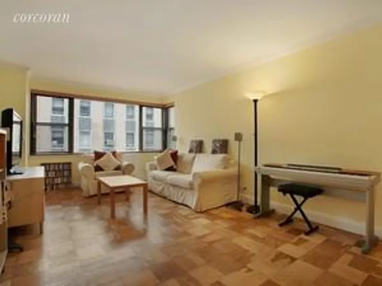 New York City Real Estate | View 115 East 9th Street, 7B | 1 Bed, 1 Bath | View 1