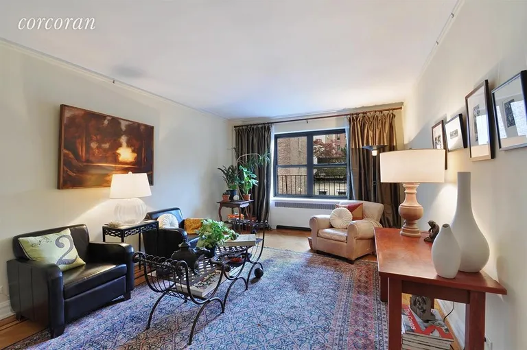 New York City Real Estate | View 320 West 90th Street, 5B | Living Room | View 2