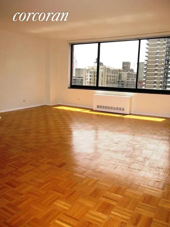 New York City Real Estate | View 215 West 95th Street, 16L | room 1 | View 2