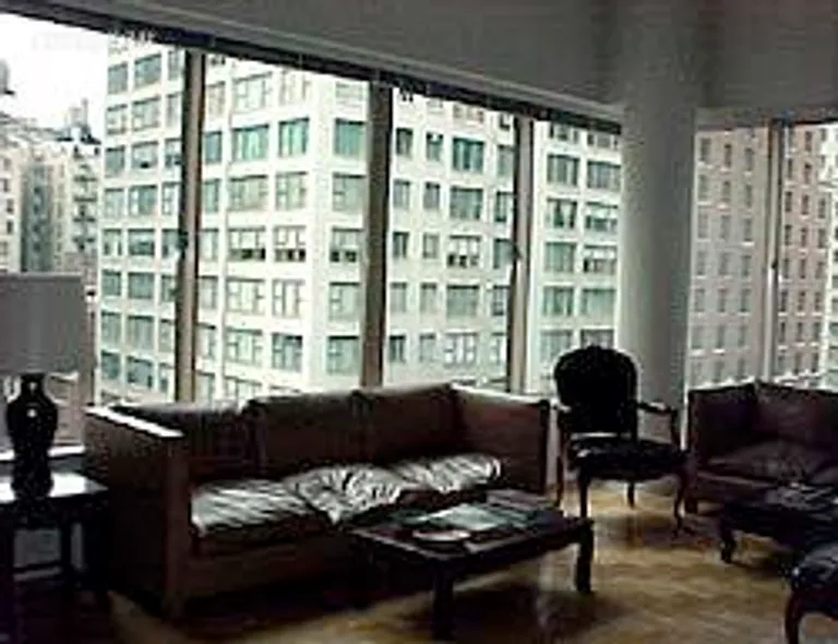 New York City Real Estate | View 200 East 69th Street, 8B | 1 Bed, 1 Bath | View 1