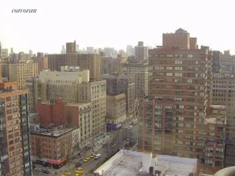 New York City Real Estate | View 275 West 96th Street, 26F | room 3 | View 4