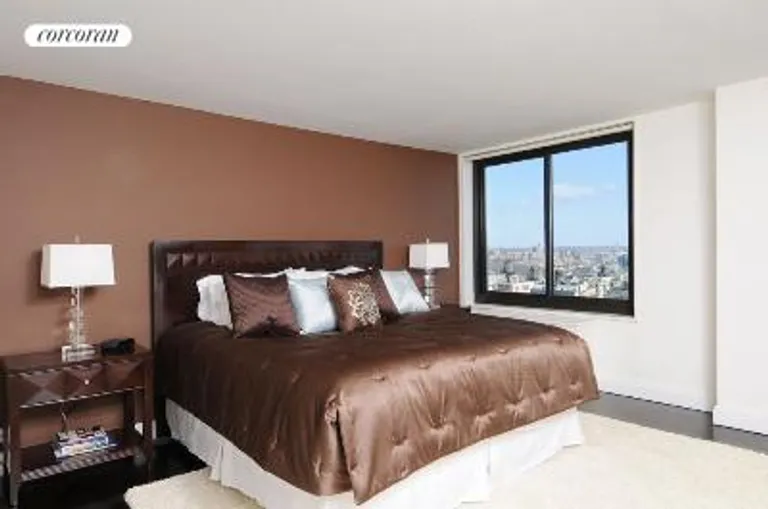 New York City Real Estate | View 40 East 94th Street, 21F | room 3 | View 4