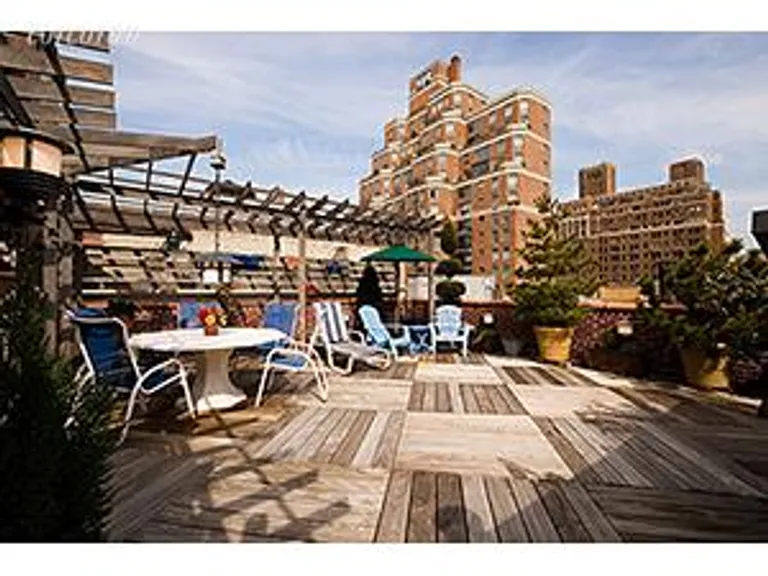 New York City Real Estate | View 314 West 94th Street, PH6A | room 1 | View 2