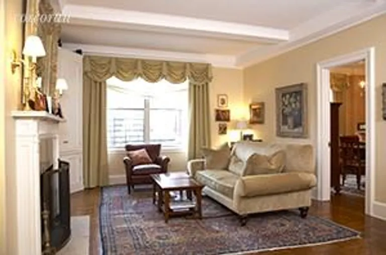 New York City Real Estate | View 4 East 95th Street, 7D | 2 Beds, 2 Baths | View 1