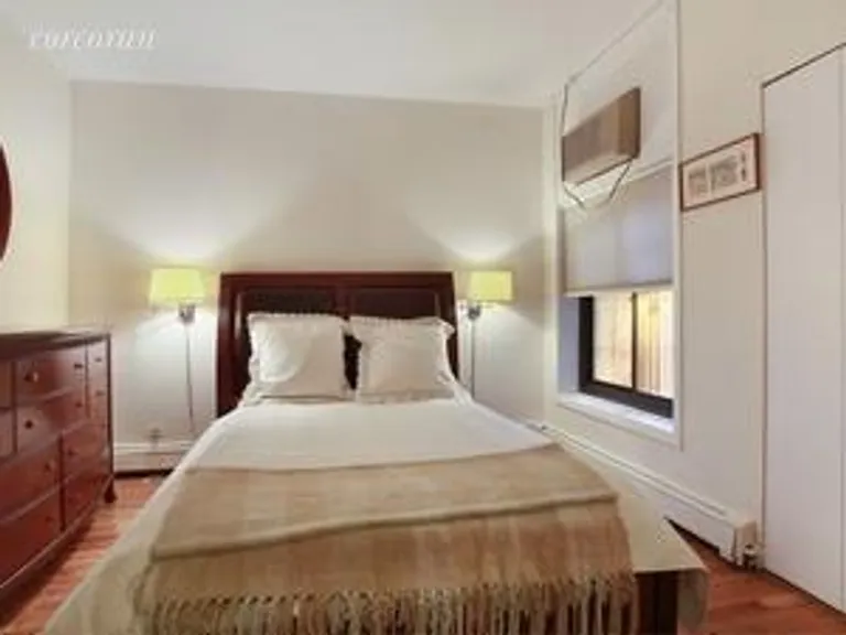 New York City Real Estate | View 255 West 95th Street, 2A | room 3 | View 4