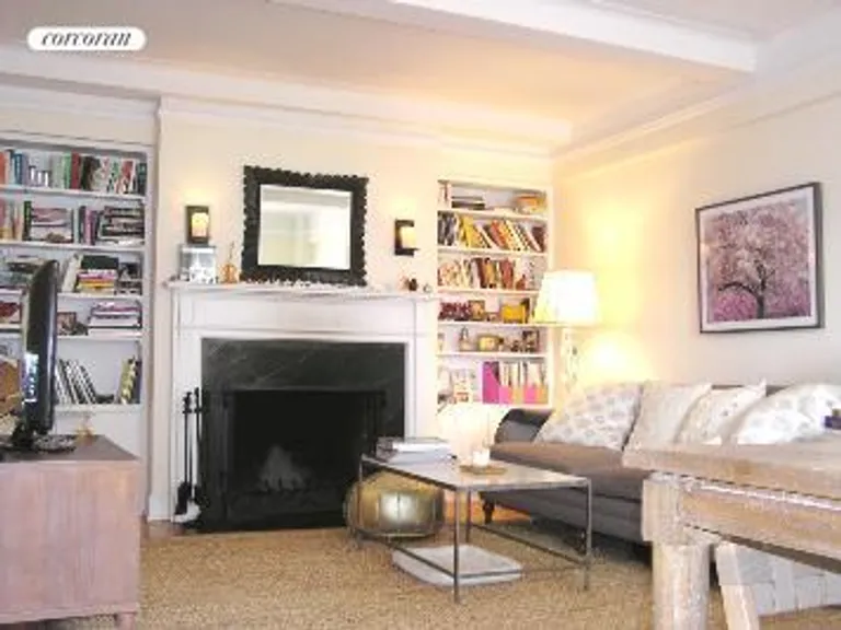 New York City Real Estate | View 210 East 68th Street, 15E | room 3 | View 4