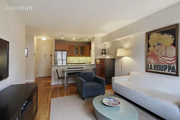 New York City Real Estate | View 350 BLEECKER STREET, 5R | Living Room / Dining Room | View 2