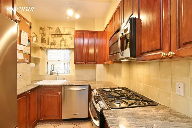 New York City Real Estate | View 70 East 96th Street, 7D | Windowed, renovated, washer/dryer | View 2