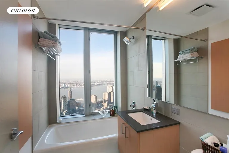 New York City Real Estate | View 201 West 72nd Street, 10J | Bathroom | View 4