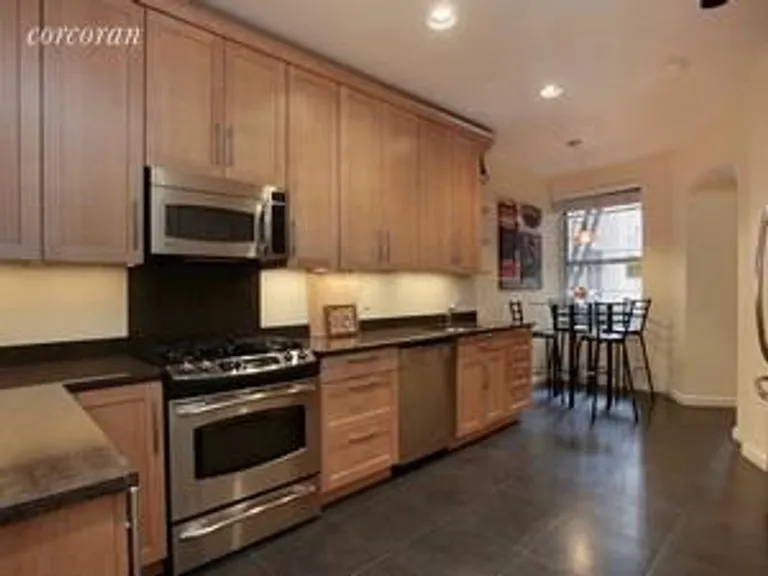 New York City Real Estate | View 310 West 99th Street, 204 | room 2 | View 3