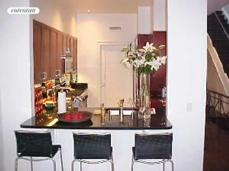 New York City Real Estate | View 232 East 68th Street, UPDUPLEX | room 4 | View 5